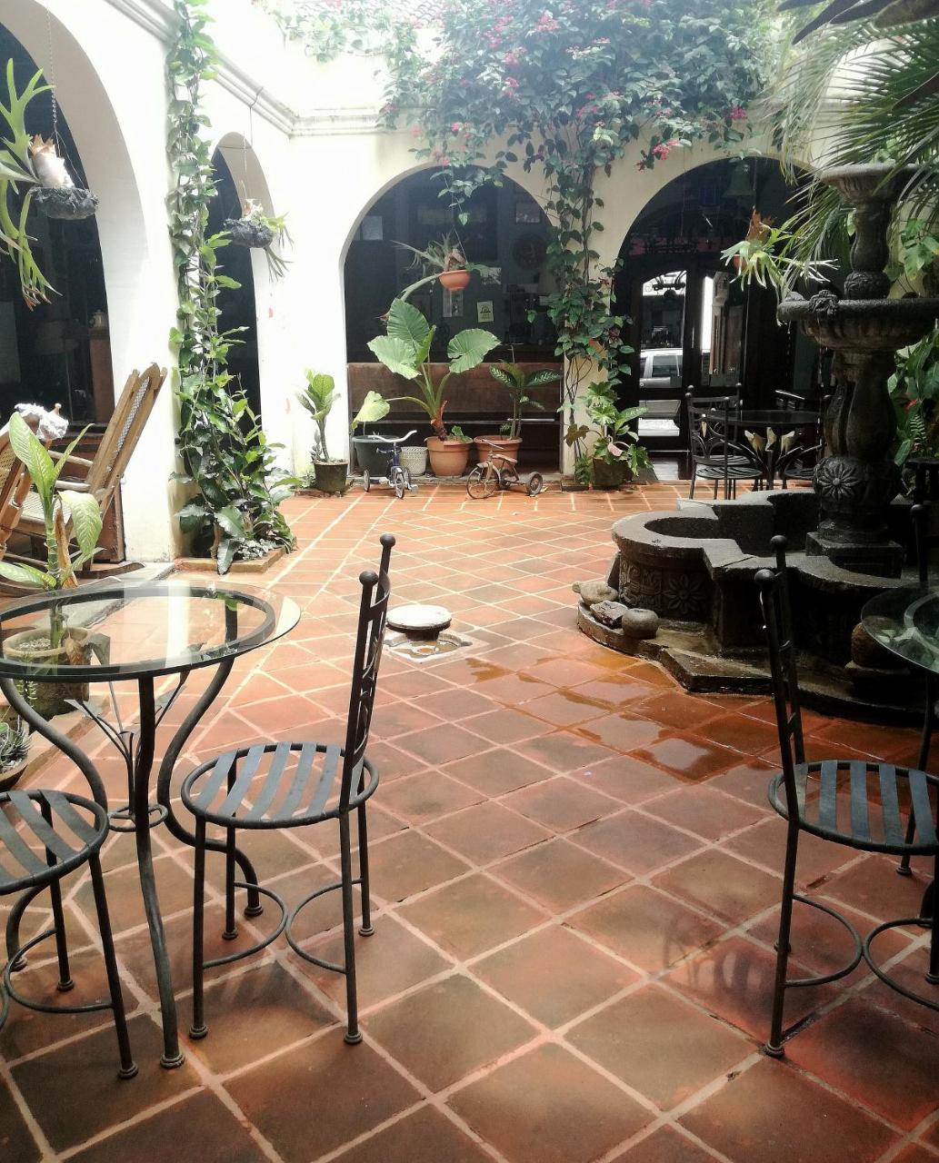 Posada San Sebastian Antigua Bagian luar foto